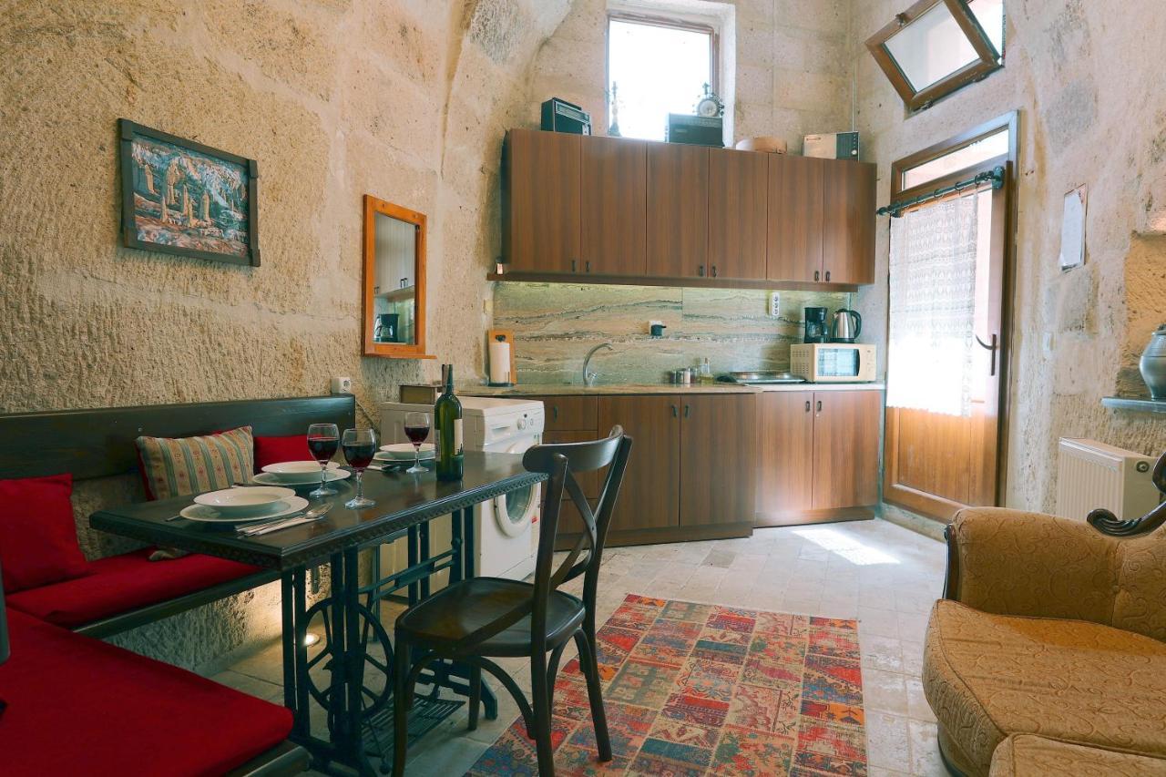 Adelya Cave Hotel Apartments Goreme Bagian luar foto