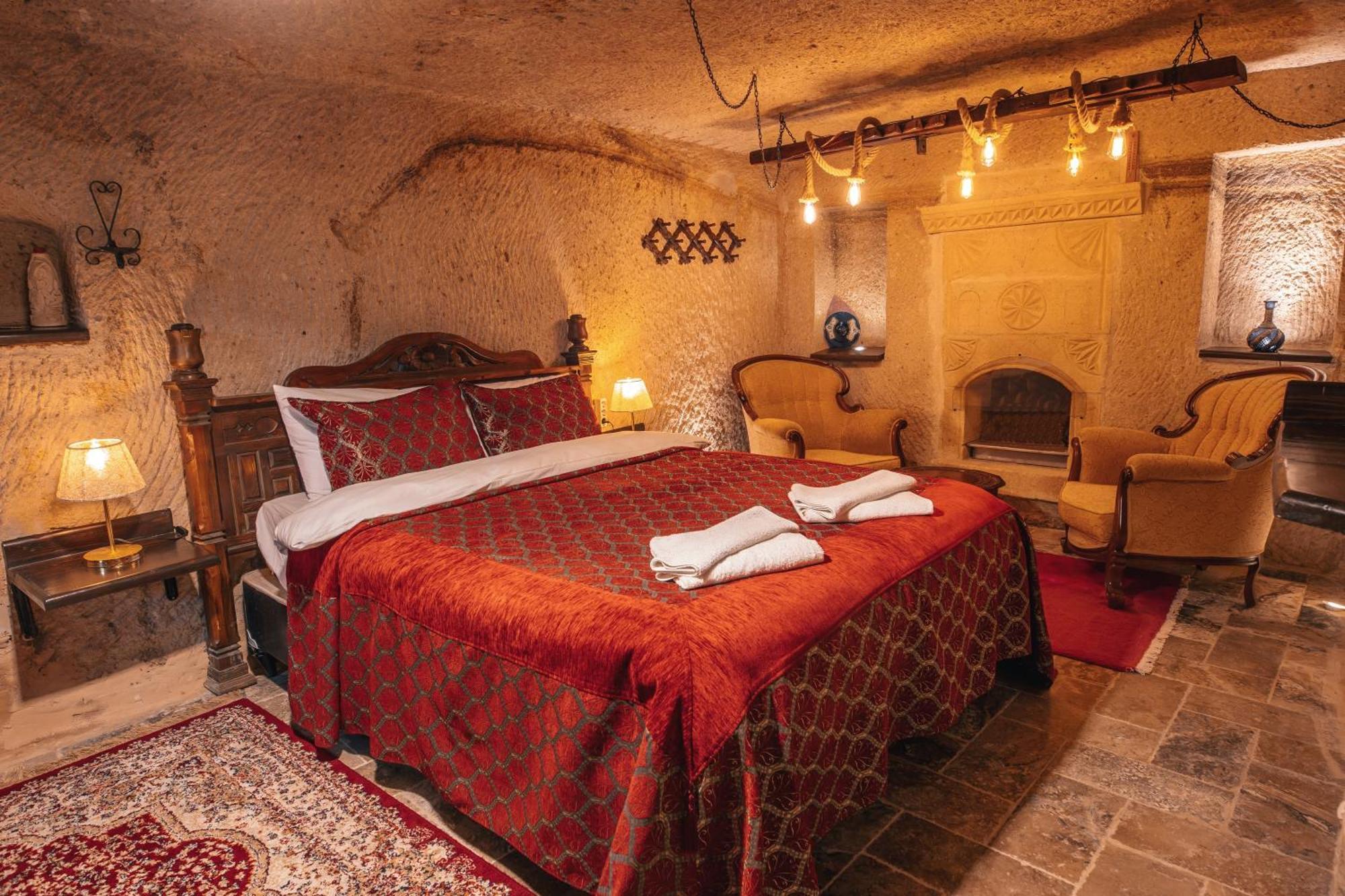 Adelya Cave Hotel Apartments Goreme Bagian luar foto