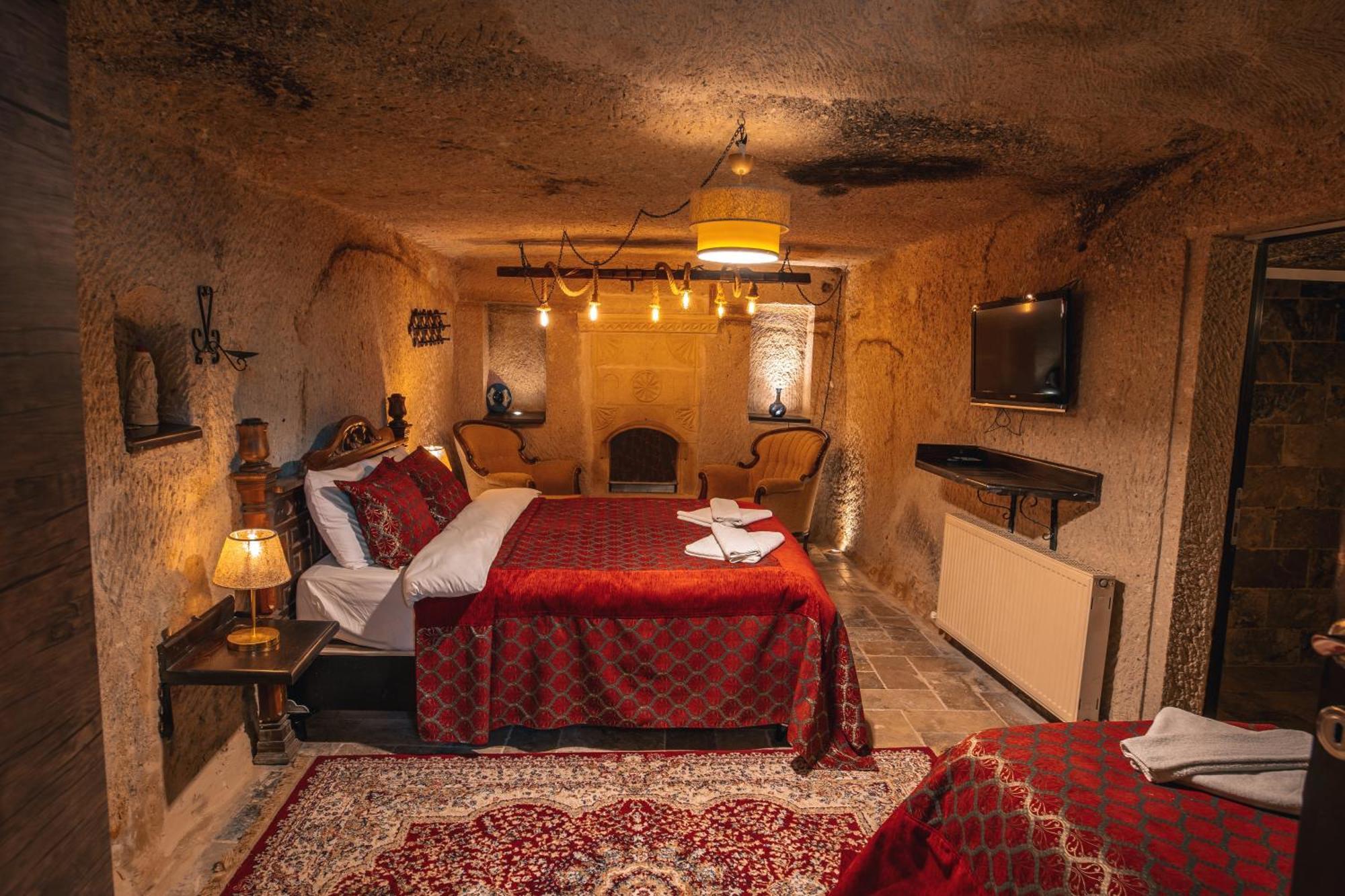 Adelya Cave Hotel Apartments Goreme Bagian luar foto